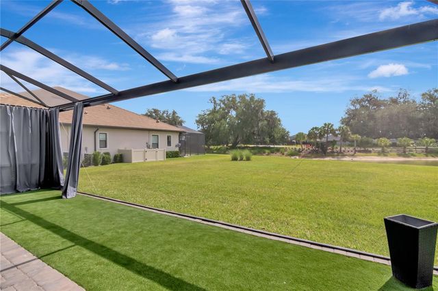 2686 MEANDER COVE, Wesley Chapel, FL 33543