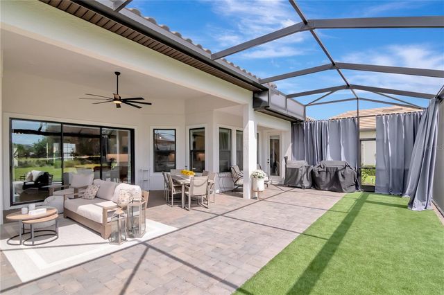 2686 MEANDER COVE, Wesley Chapel, FL 33543