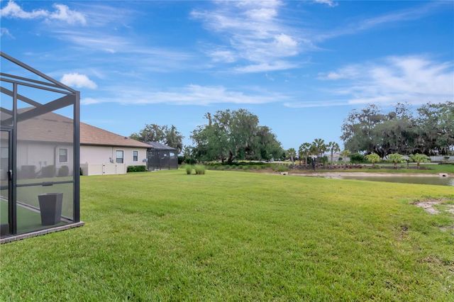 2686 MEANDER COVE, Wesley Chapel, FL 33543
