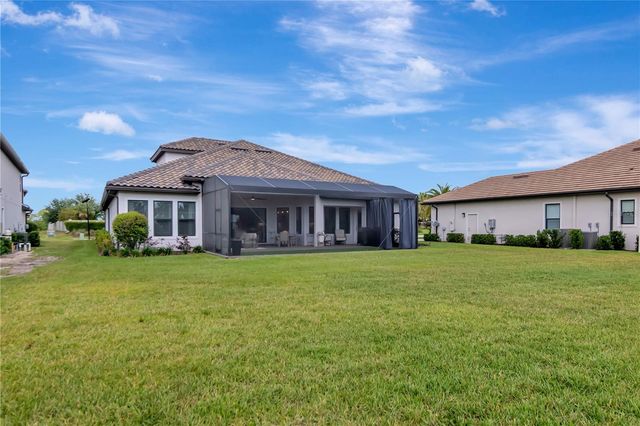2686 MEANDER COVE, Wesley Chapel, FL 33543