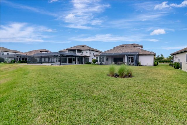 2686 MEANDER COVE, Wesley Chapel, FL 33543