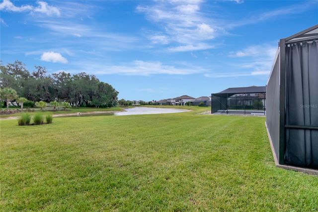 2686 MEANDER COVE, Wesley Chapel, FL 33543