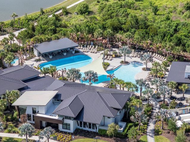 2686 MEANDER COVE, Wesley Chapel, FL 33543