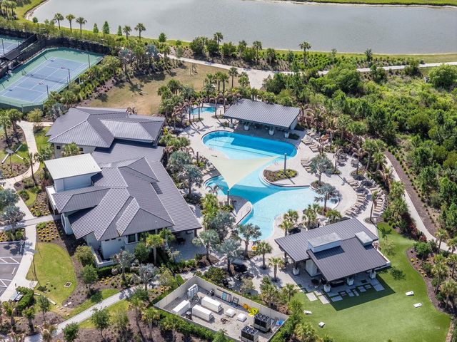 2686 MEANDER COVE, Wesley Chapel, FL 33543