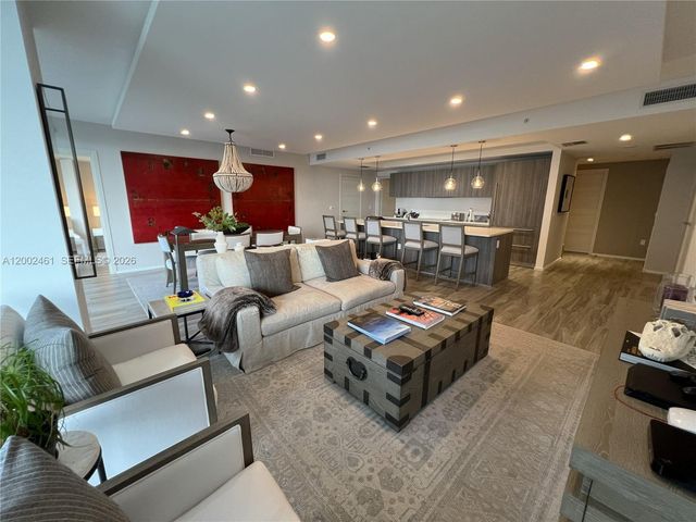 801 S Miami Ave 4608, Miami, FL 33130