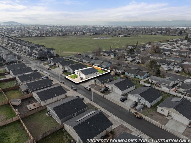 7915 Jacqueline Way, White City, OR 97503