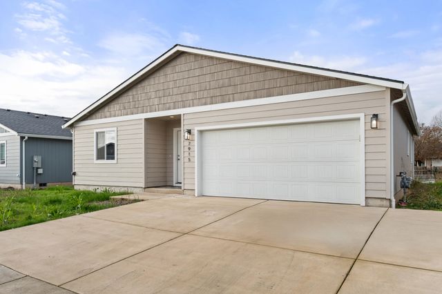 7915 Jacqueline Way, White City, OR 97503