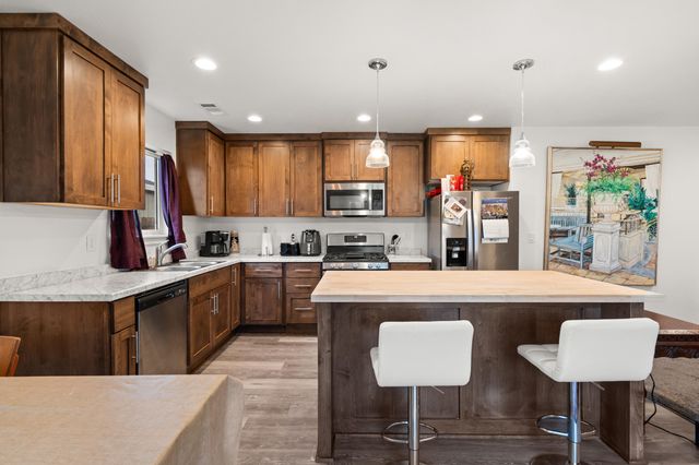 7915 Jacqueline Way, White City, OR 97503