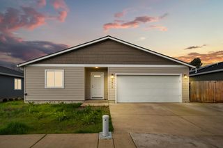 7915 Jacqueline Way, White City, OR 97503