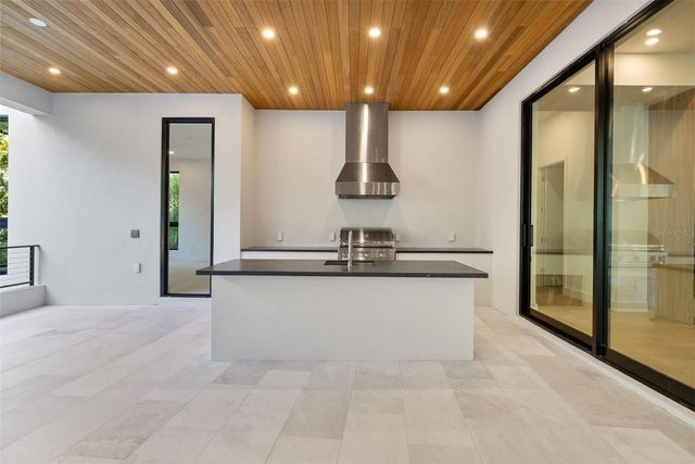 107 MARTINIQUE AVENUE, Tampa, FL 33606