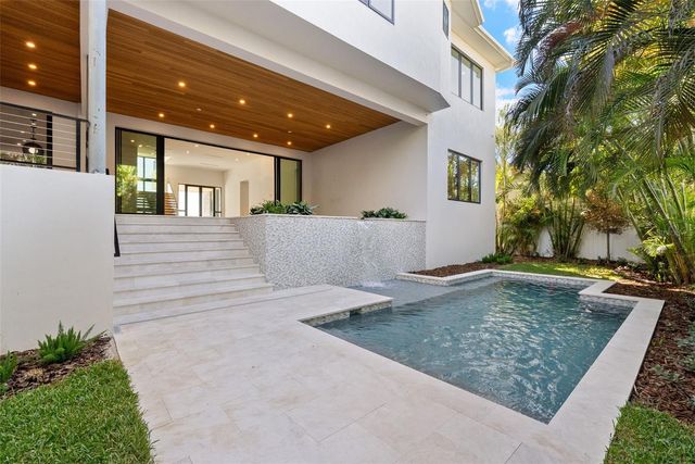 107 MARTINIQUE AVENUE, Tampa, FL 33606