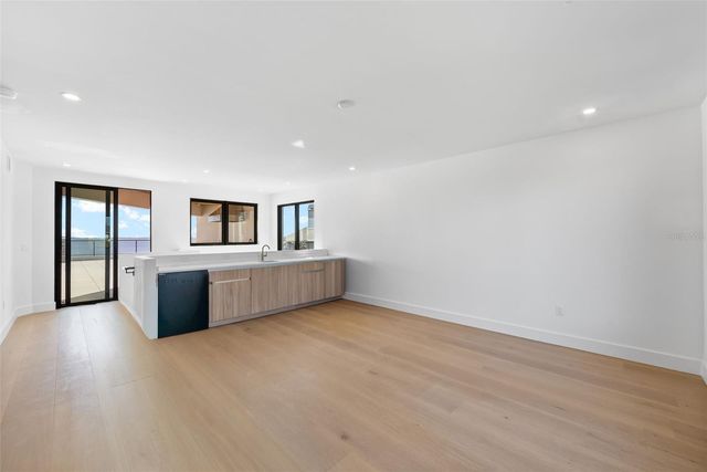 107 MARTINIQUE AVENUE, Tampa, FL 33606