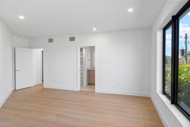 107 MARTINIQUE AVENUE, Tampa, FL 33606