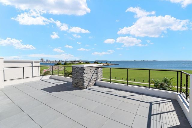 107 MARTINIQUE AVENUE, Tampa, FL 33606