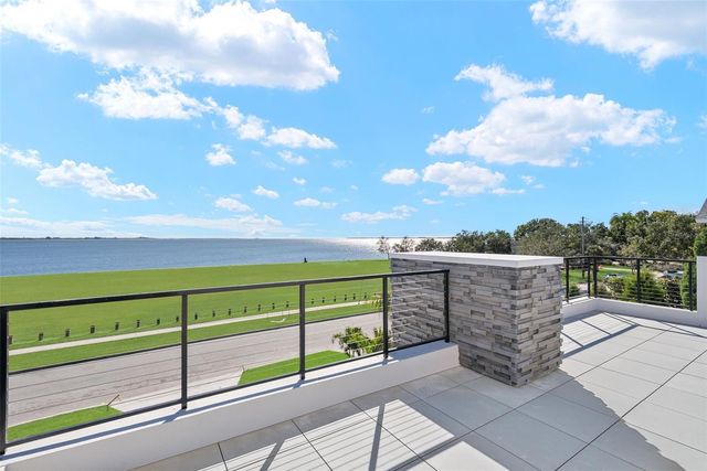 107 MARTINIQUE AVENUE, Tampa, FL 33606