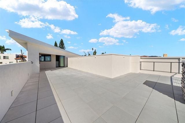 107 MARTINIQUE AVENUE, Tampa, FL 33606