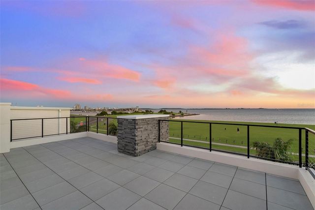 107 MARTINIQUE AVENUE, Tampa, FL 33606