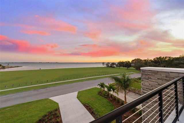 107 MARTINIQUE AVENUE, Tampa, FL 33606