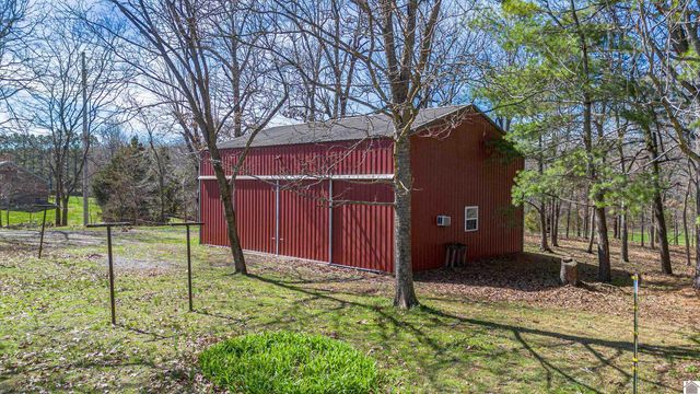8055 Houser Road, Boaz, Mccracken, KY 42027