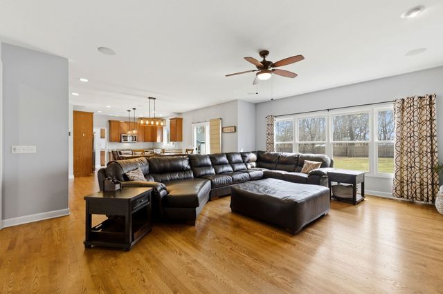 3S241 Williams Road, Warrenville, IL 60555