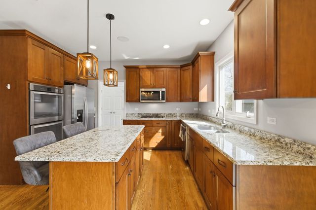 3S241 Williams Road, Warrenville, IL 60555