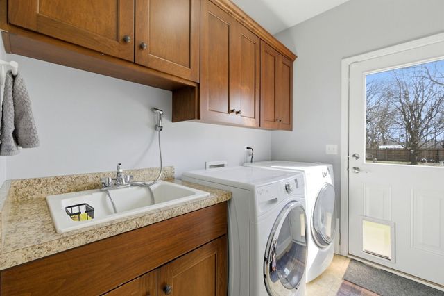 3S241 Williams Road, Warrenville, IL 60555