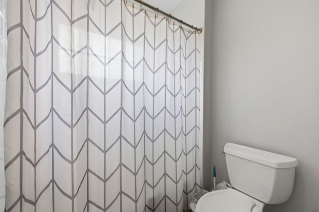 3S241 Williams Road, Warrenville, IL 60555