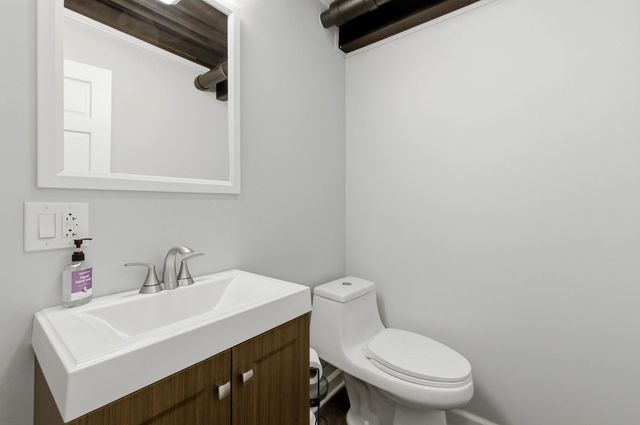 3S241 Williams Road, Warrenville, IL 60555