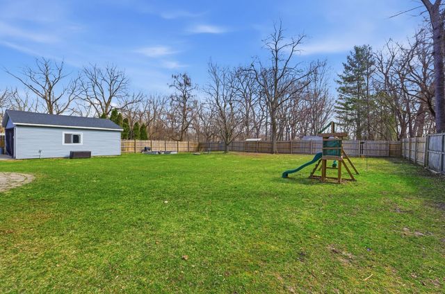 3S241 Williams Road, Warrenville, IL 60555