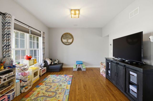 3S241 Williams Road, Warrenville, IL 60555