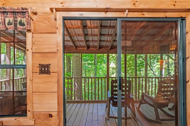 157 Wolf Trail, Mcgrady, NC 28649