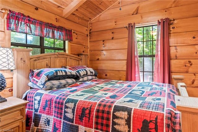 157 Wolf Trail, Mcgrady, NC 28649