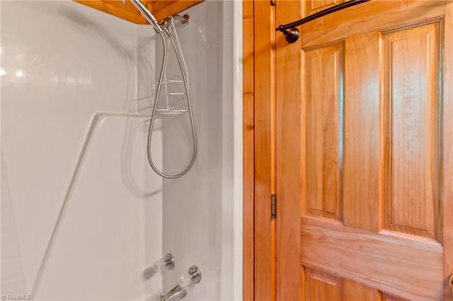 157 Wolf Trail, Mcgrady, NC 28649