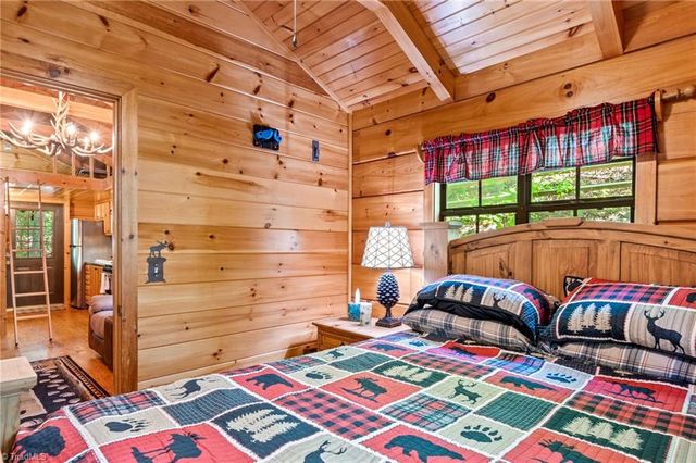 157 Wolf Trail, Mcgrady, NC 28649