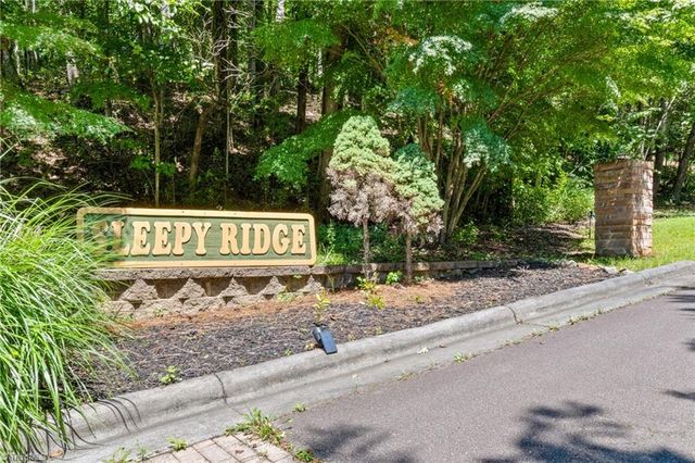 157 Wolf Trail, Mcgrady, NC 28649