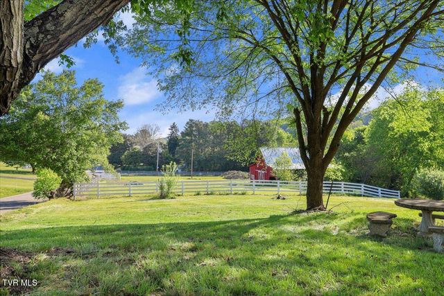 2829 &2839 Rock Springs Road, Kingsport, TN 37664