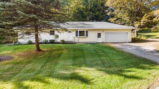 989 Carpenter Hill Road, Pownal, VT 05261