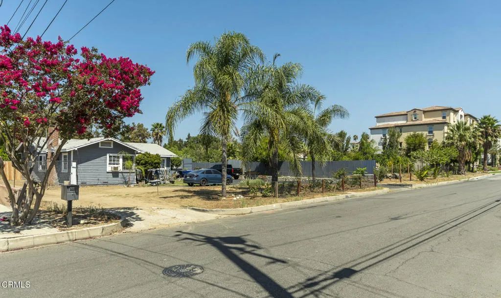 890 S Magnolia, Ontario, CA 91762