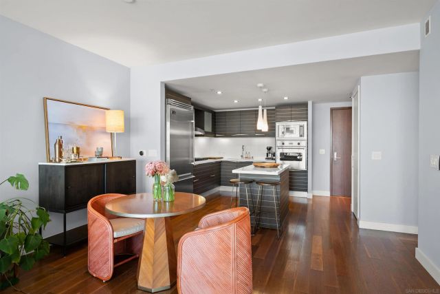 1325 Pacific Hwy 2206, San Diego, CA 92101