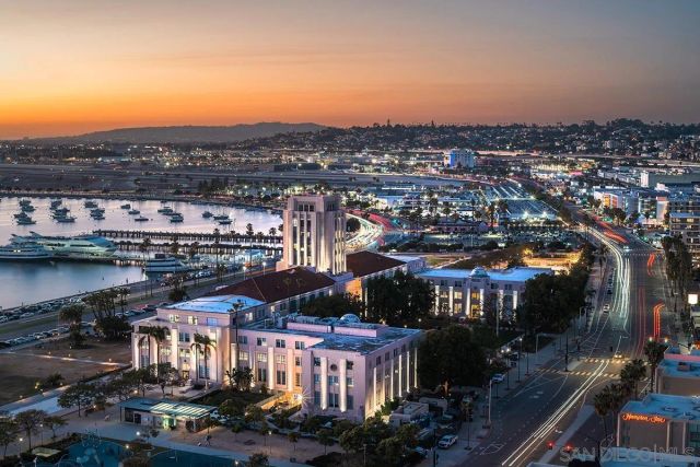 1325 Pacific Hwy 2206, San Diego, CA 92101