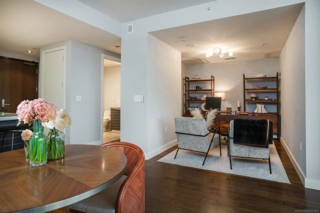 1325 Pacific Hwy 2206, San Diego, CA 92101