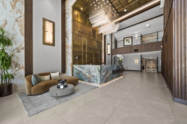 1325 Pacific Hwy 2206, San Diego, CA 92101