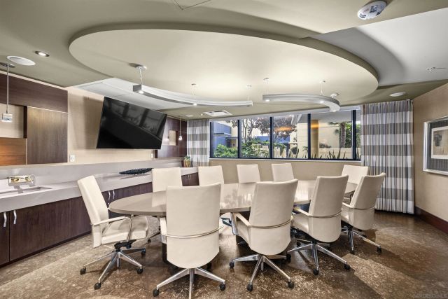 1325 Pacific Hwy 2206, San Diego, CA 92101