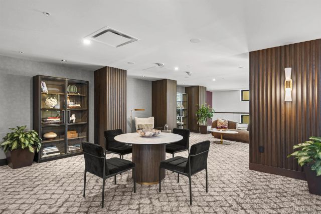 1325 Pacific Hwy 2206, San Diego, CA 92101