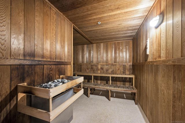 1325 Pacific Hwy 2206, San Diego, CA 92101