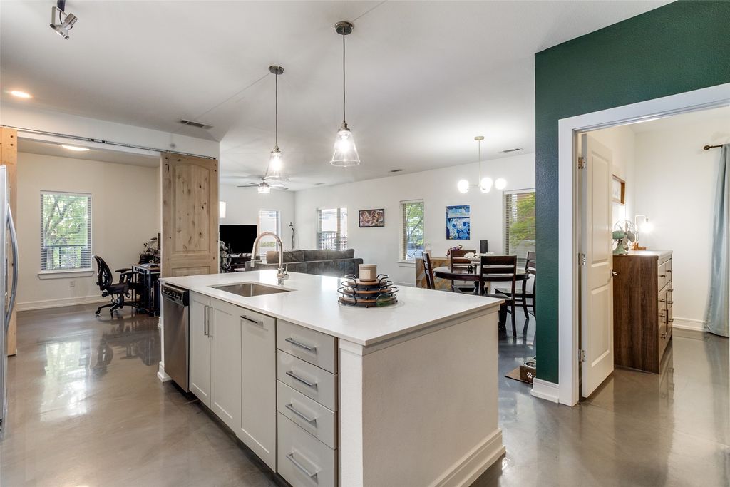 5710 Mccommas Boulevard 103, Dallas, TX 75206