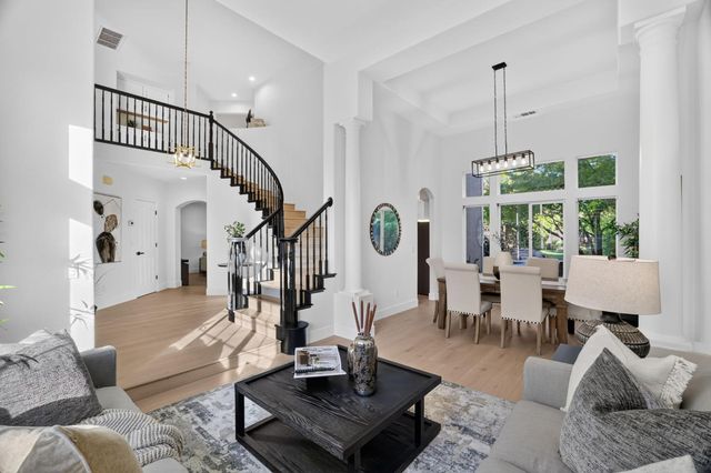 254 Luna Cir, Folsom, CA 95630