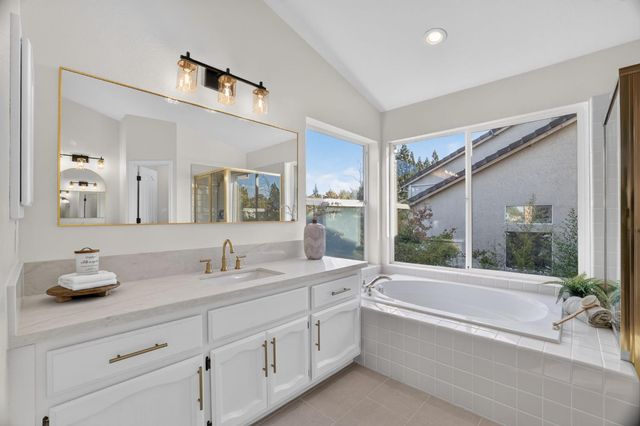 254 Luna Cir, Folsom, CA 95630