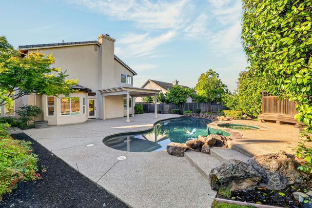 254 Luna Cir, Folsom, CA 95630