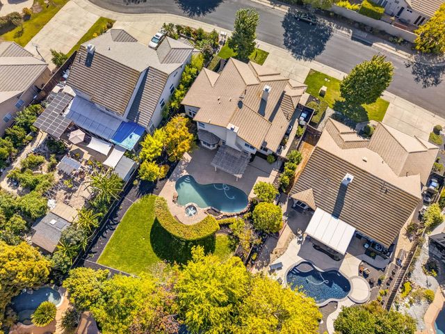 254 Luna Cir, Folsom, CA 95630